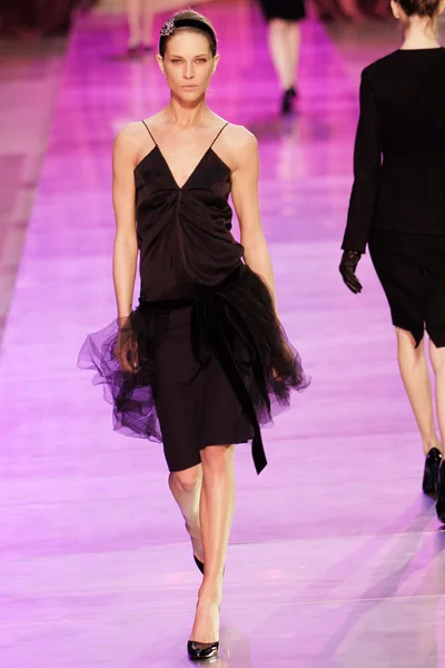 Look 5